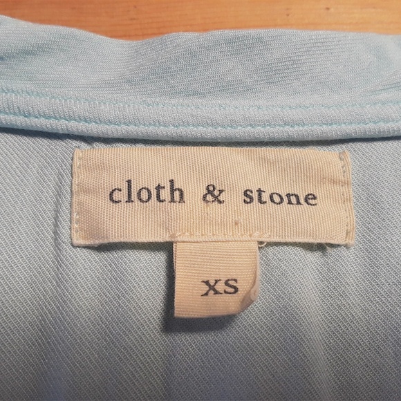 Anthropologie Cloth & Stone V-Neck Top - Picture 4 of 4